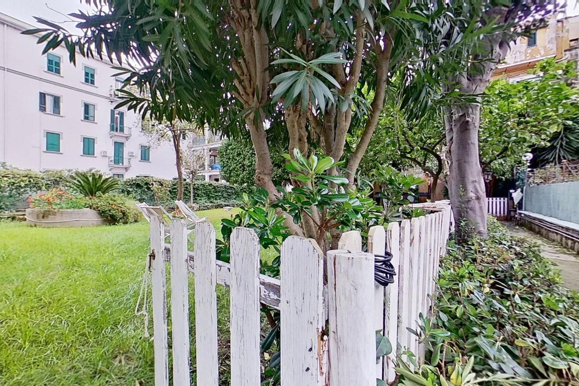 Bed and Breakfast Il Giardino Di Vico Neve à Naples Extérieur photo