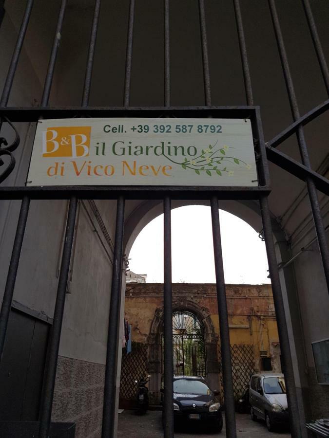 Bed and Breakfast Il Giardino Di Vico Neve à Naples Extérieur photo